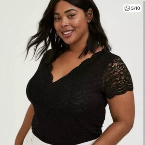 torrid Black Lace Short Sleeve Scoop Neck Top